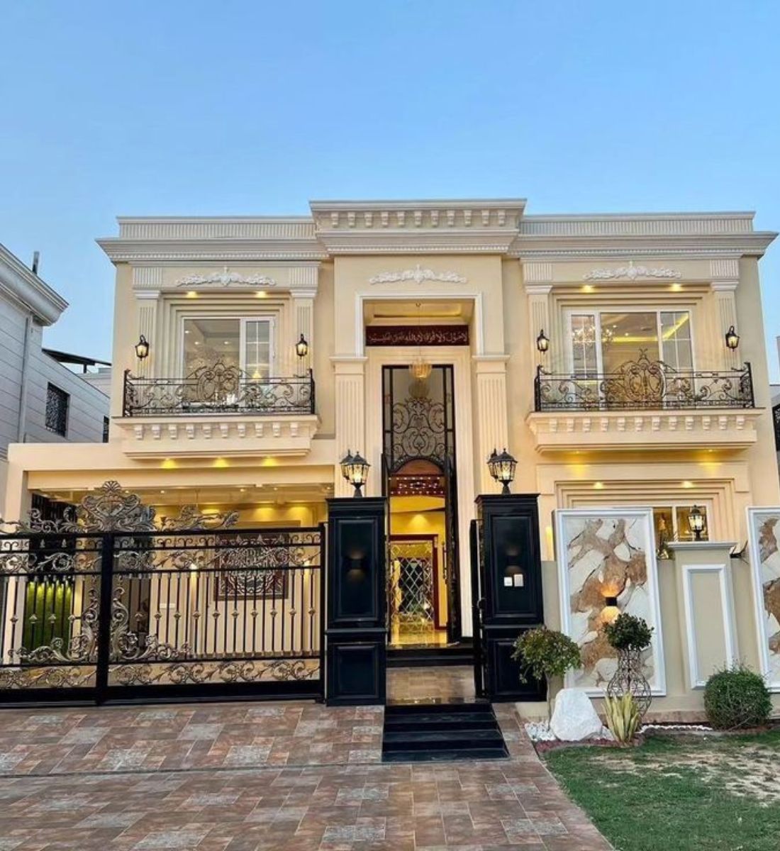 1 Kanal House Front Design